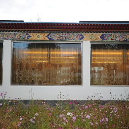Wanrun International Resort Hotel In Tibet Xigaze 外观 照片